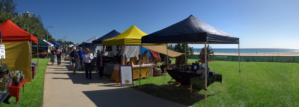 Explore the Burleigh Art and Craft markets